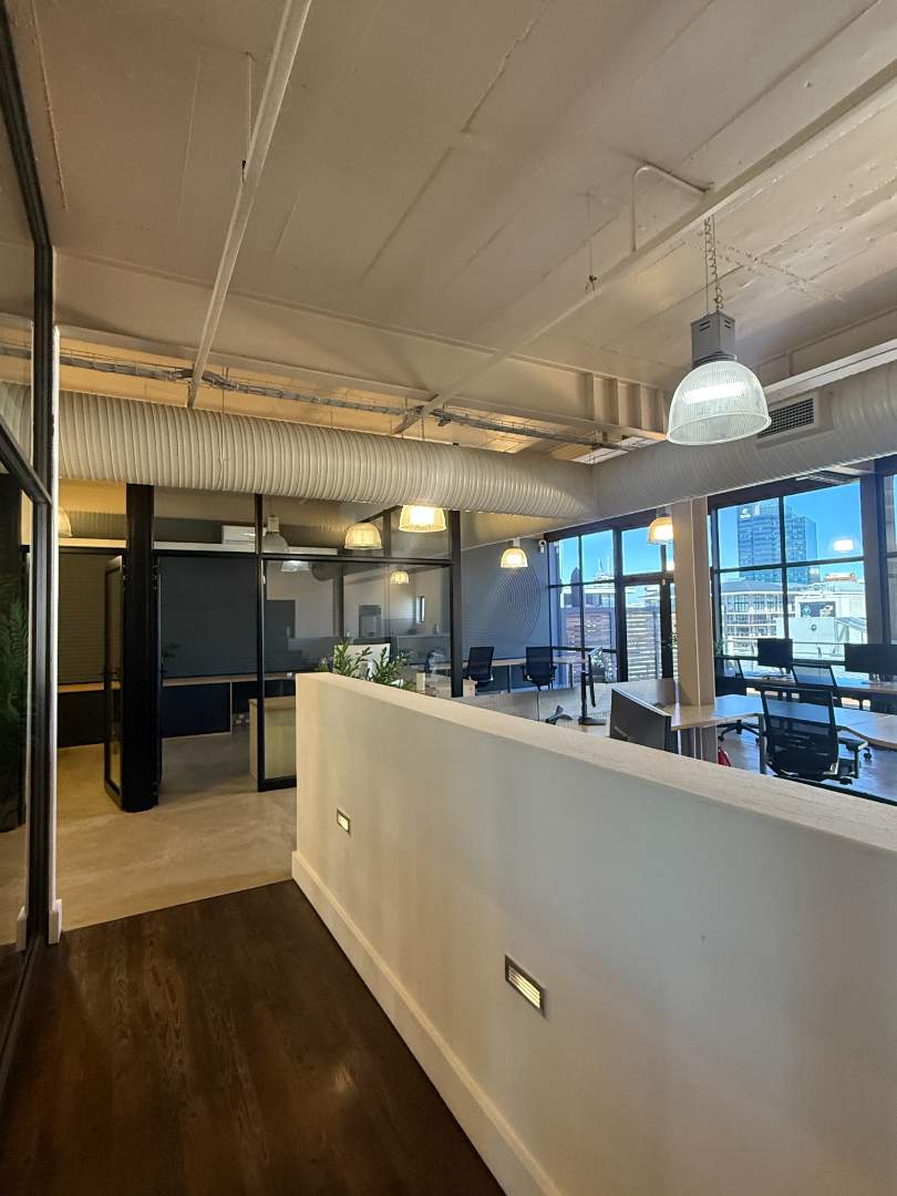 To Let commercial Property for Rent in Green Point Western Cape